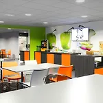 Ibis Styles Centre Gare Hotel 3*