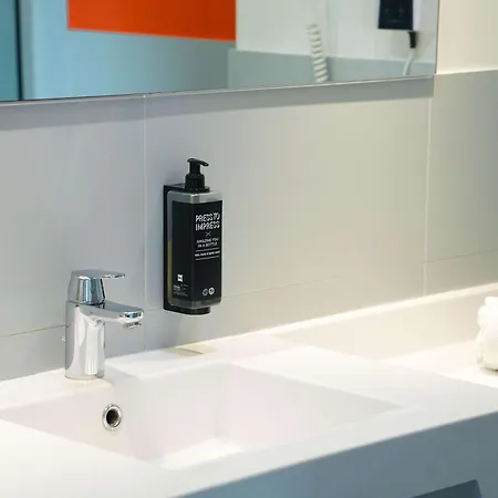 Szálloda Ibis Styles Centre Gare Caen