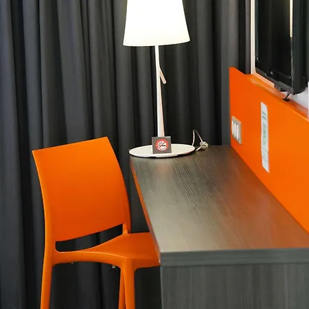 Ibis Styles Centre Gare Szálloda 3*