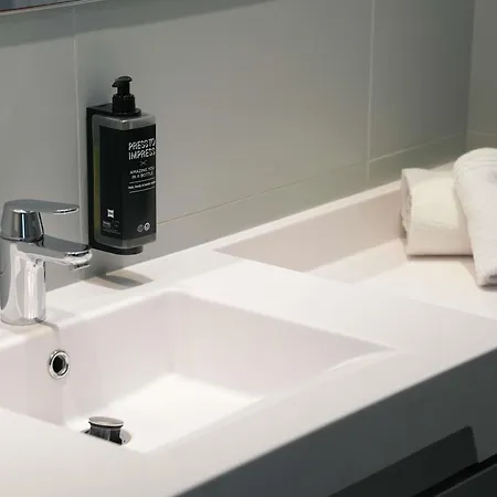 Отель Ibis Styles Centre Gare Кан