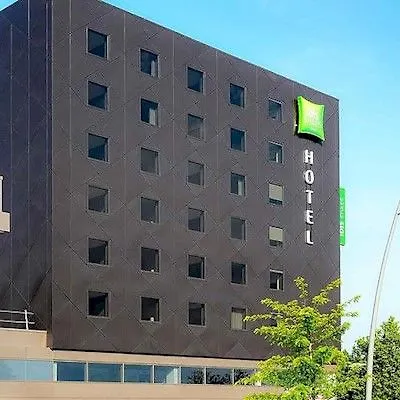 Ibis Styles Centre Gare Hotell 3*