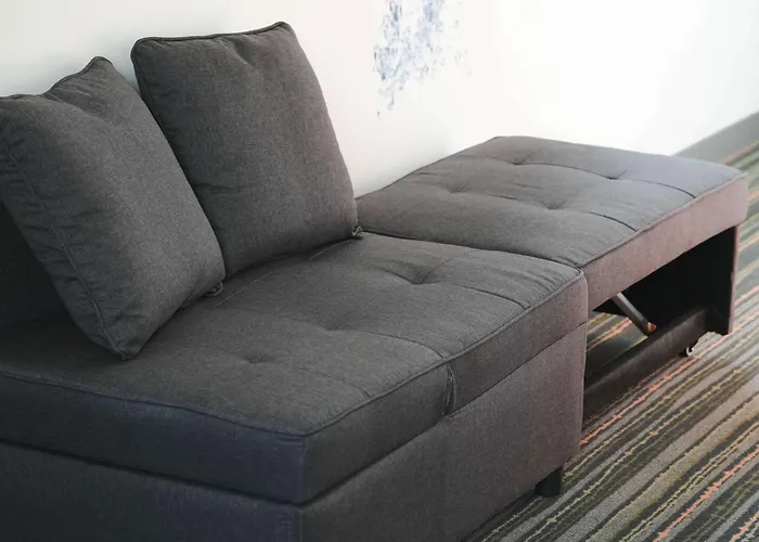 卡昂中心火车站宜必思样尚品酒店 凯恩