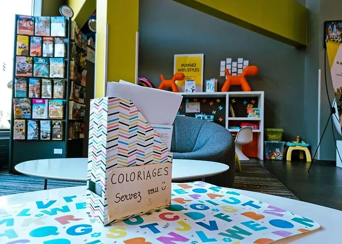 卡昂中心火车站宜必思样尚品酒店 凯恩