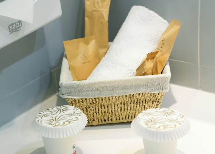 Ibis Styles Centre Gare Hotell 3*